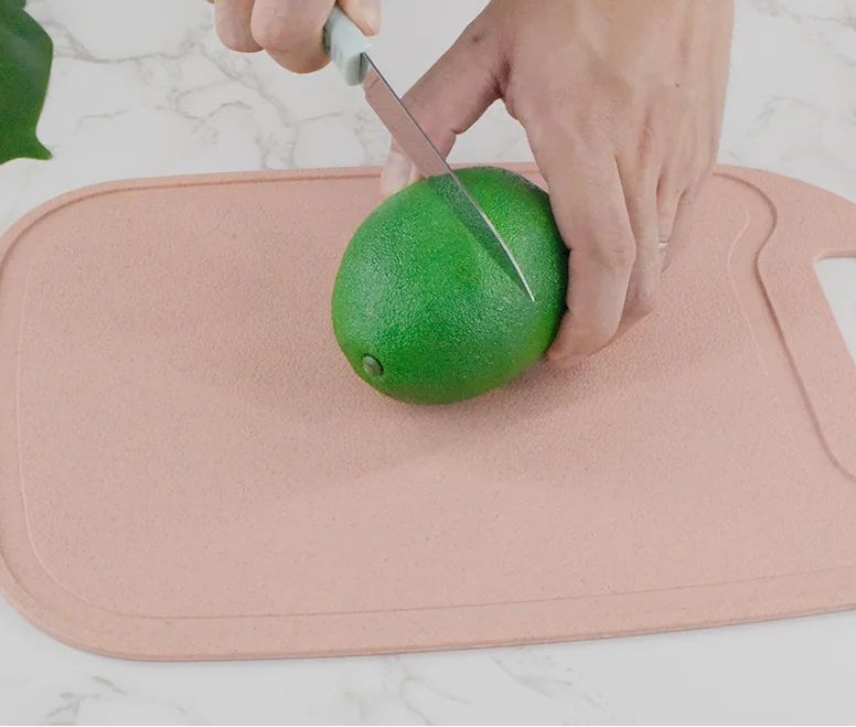 2023 New Arrivals Eco-Friendly Professional Kitchen Vegetable Fruit Meat Wheat Straw Fiber Plastic Chopping Cutting Board Set