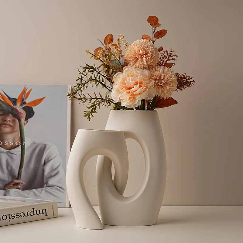 Modern Handmade Ceramic Snuggle Shape Vase ins Style Flower Decorative Vase for Home Room Table Decor