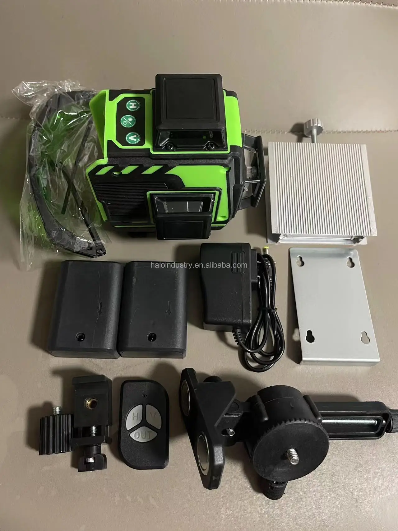 16 lines Innovative 4D Laser Level with 360 Rotation Bluetooth Remote Control with 2 battery