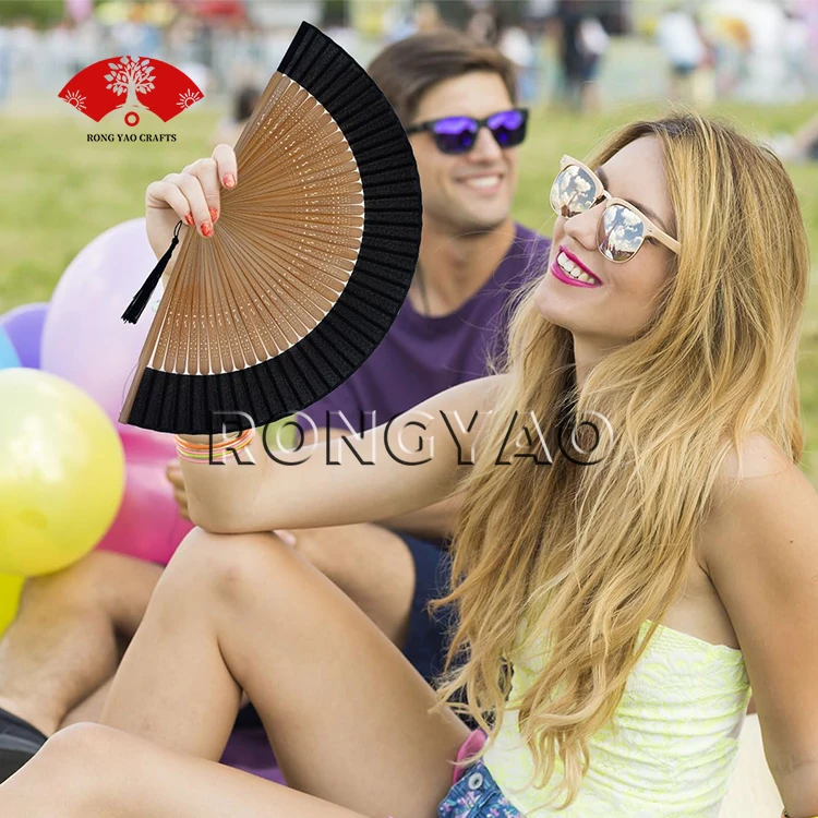 Wholesale Bamboo Hand Fan Custom Color White Black Silk Wedding Bamboo Hand Fan For Women