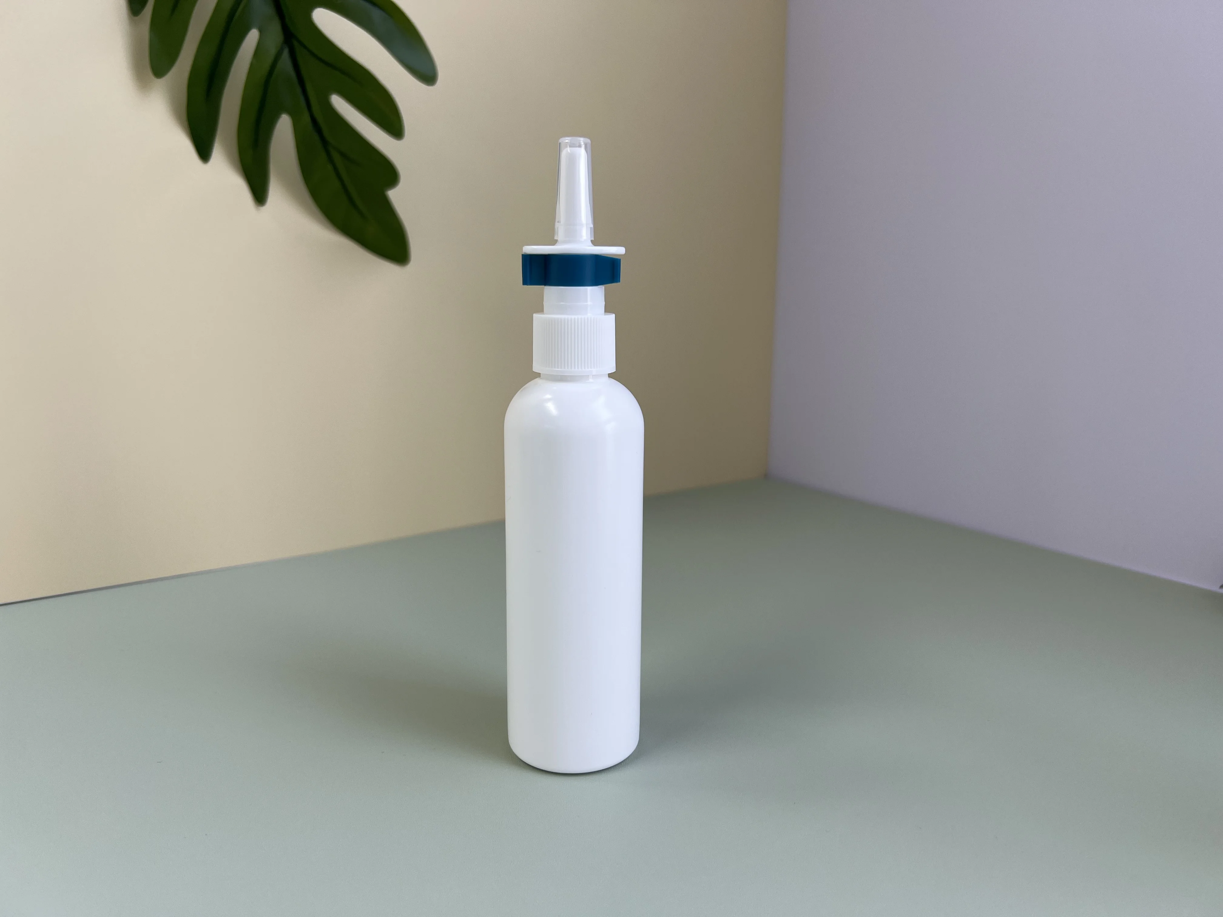 Medical grade nose spray bottle for medicine plastic spray bottle with cheap price spray bottle HDPE Material