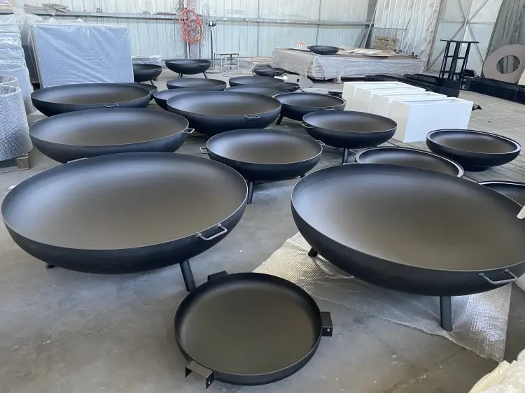 Outdoor steel fire pit barbecue grill bbq wood and charcoal BBQ grill