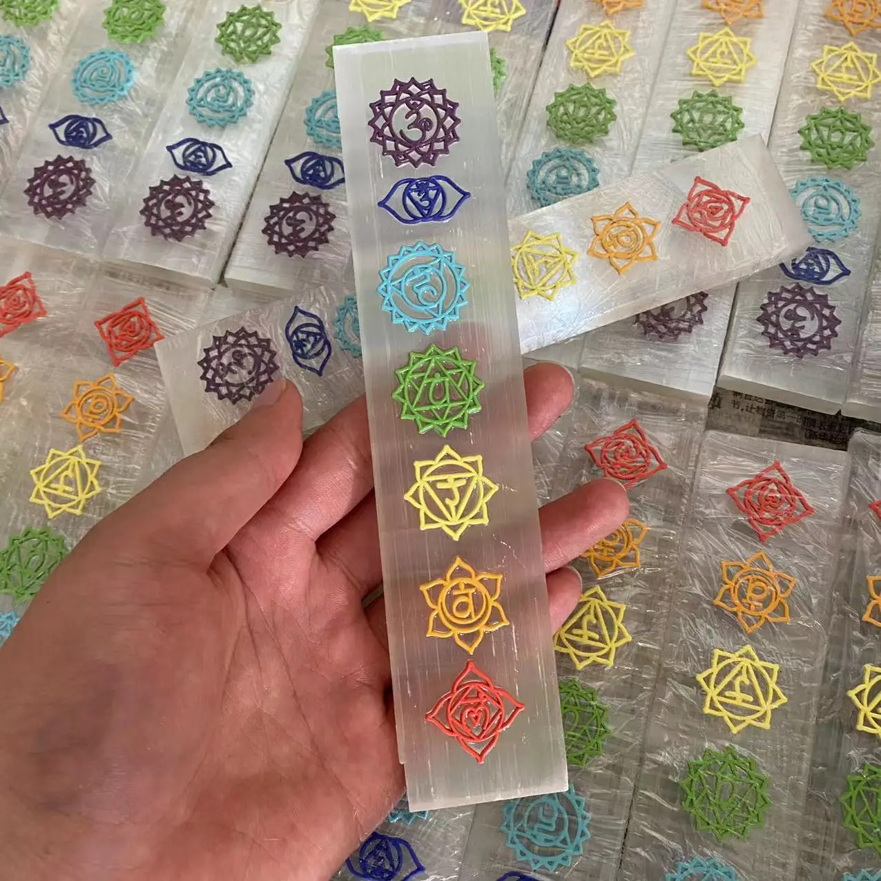 Factory Wholesale High Quality Natural Crystal Healing Selenite Wand  7 Chakra Rune Selenite Slice For Spiritual Healing
