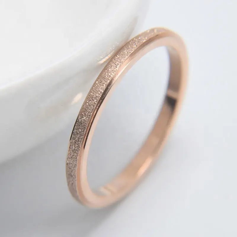  Hot Sales Gold Plated Elegant Fashion Stainless Steel Wedding Bands Round Rings For