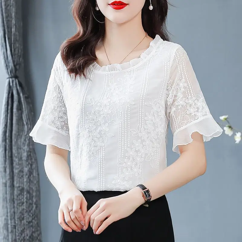 2024 Women White Lace Elegant Blouse Shirt Long Sleeve Women Blusas Mujer De Moda Blouses Femme Women Tops