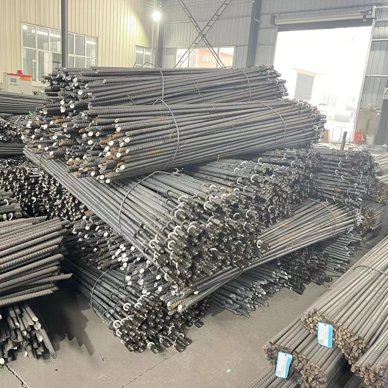 BHRB335,400 Used in conjunction with  with anchor plate nut and roadway support Equal-strength threaded steel bolt