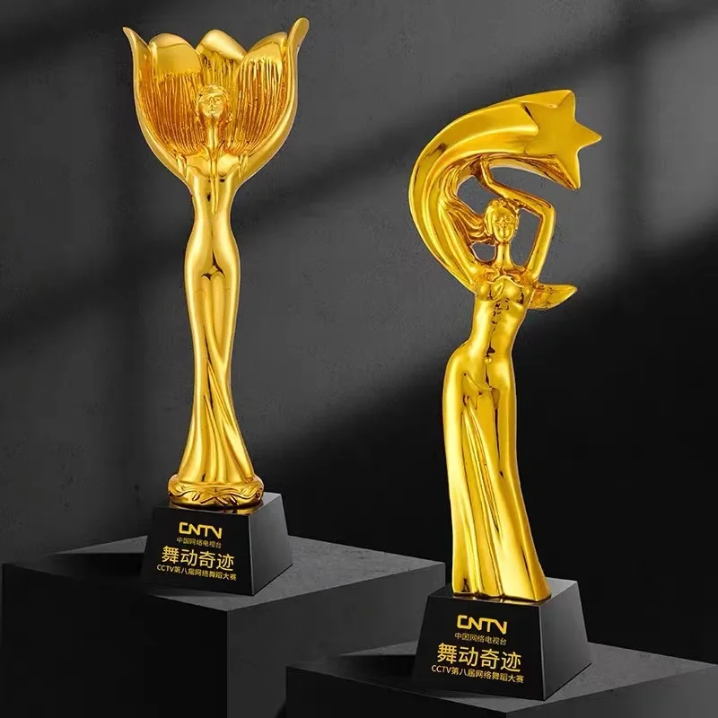 Factory Wholesale Soccer Sport Metal Customized  Award Football Trophy/trophy Cup (1600548044265)