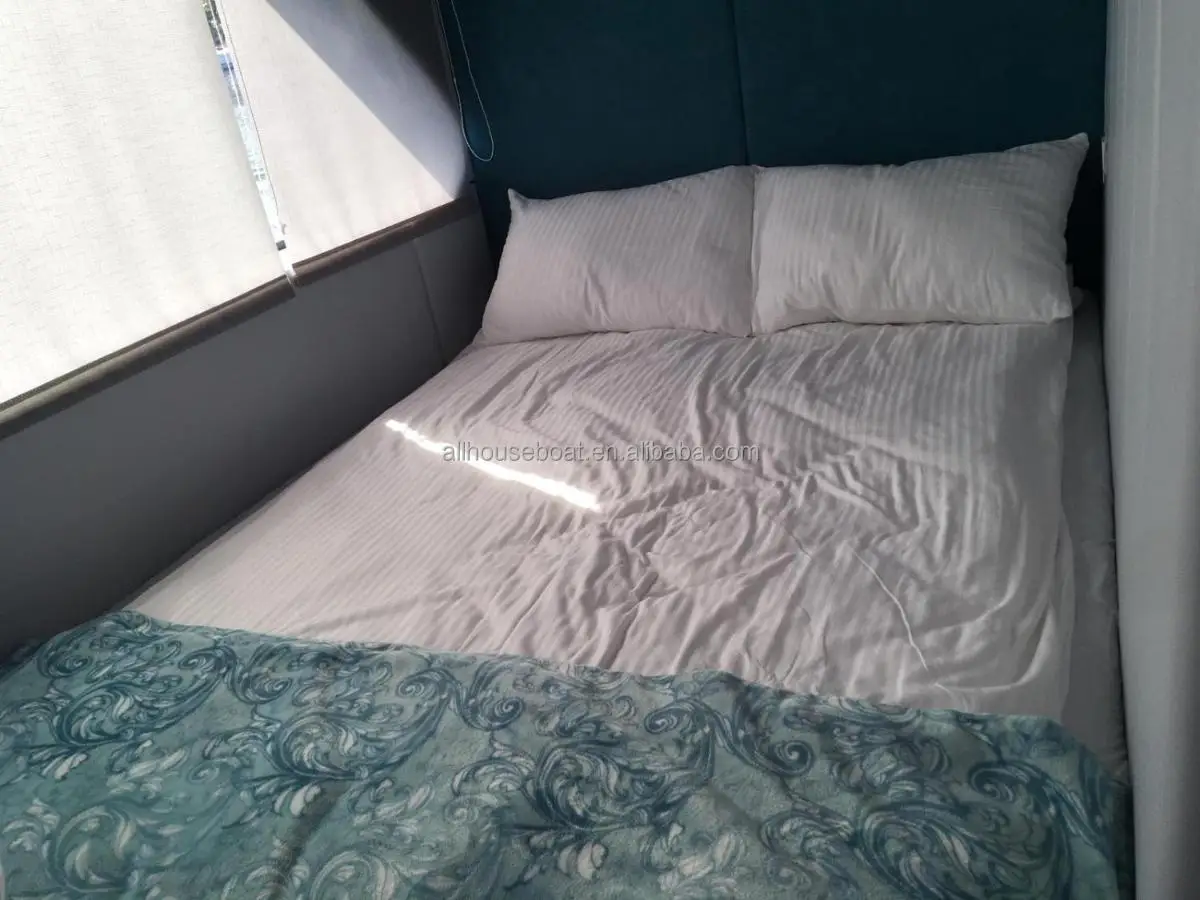 New Design Yacht High Speed Mobile Houseboat on Water Floating Boat Prefabricated Houseboat