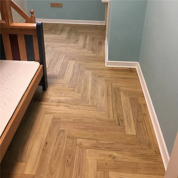  Низкое обслуживание Тиковый паркет в елочку деревянный