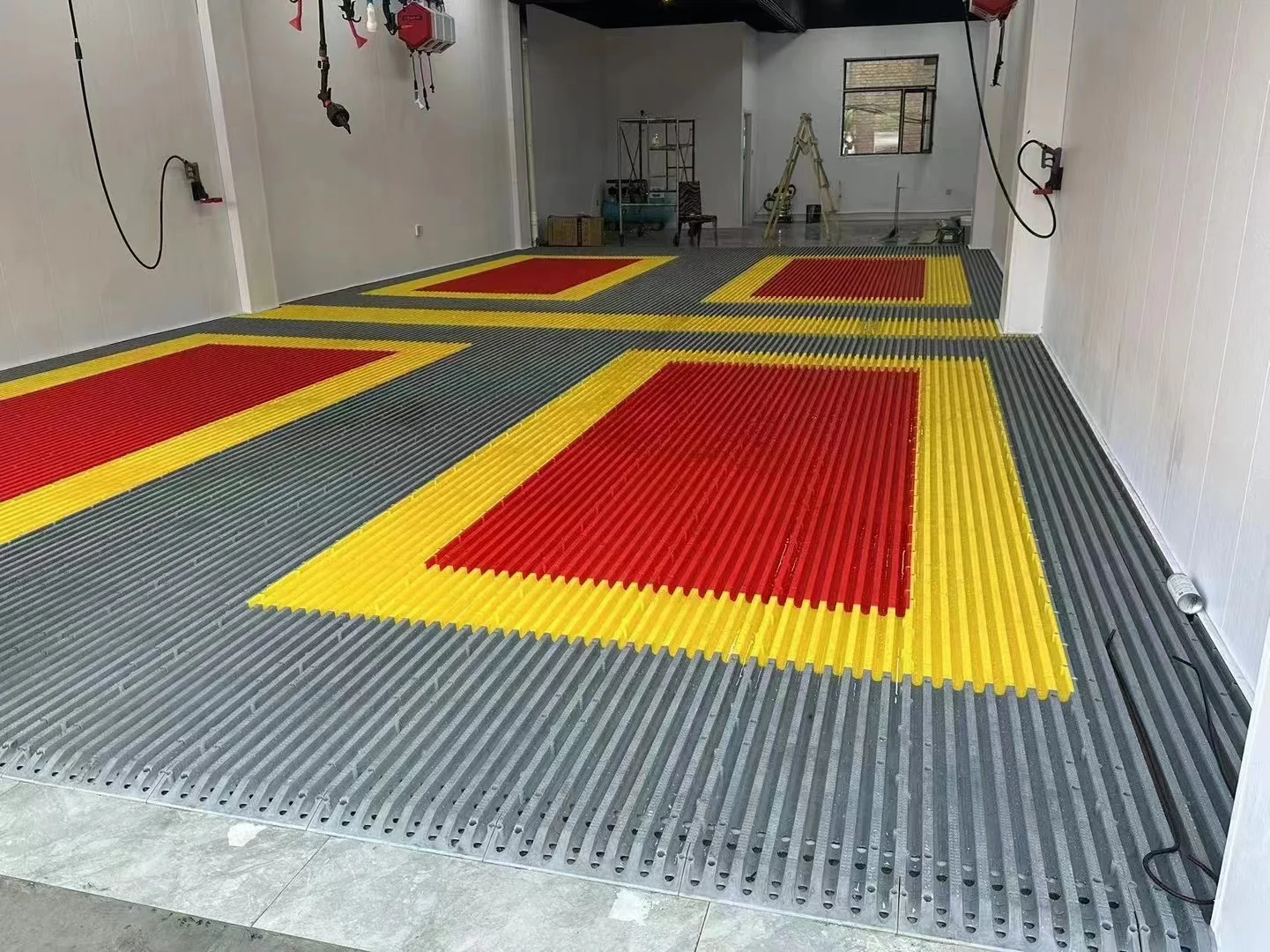 Quickly Assembled 40mm Slope Edge Strip Modular PP Plastic Flooring Ground Grille Wrap Edges Mat Connector for Car Wash Corner