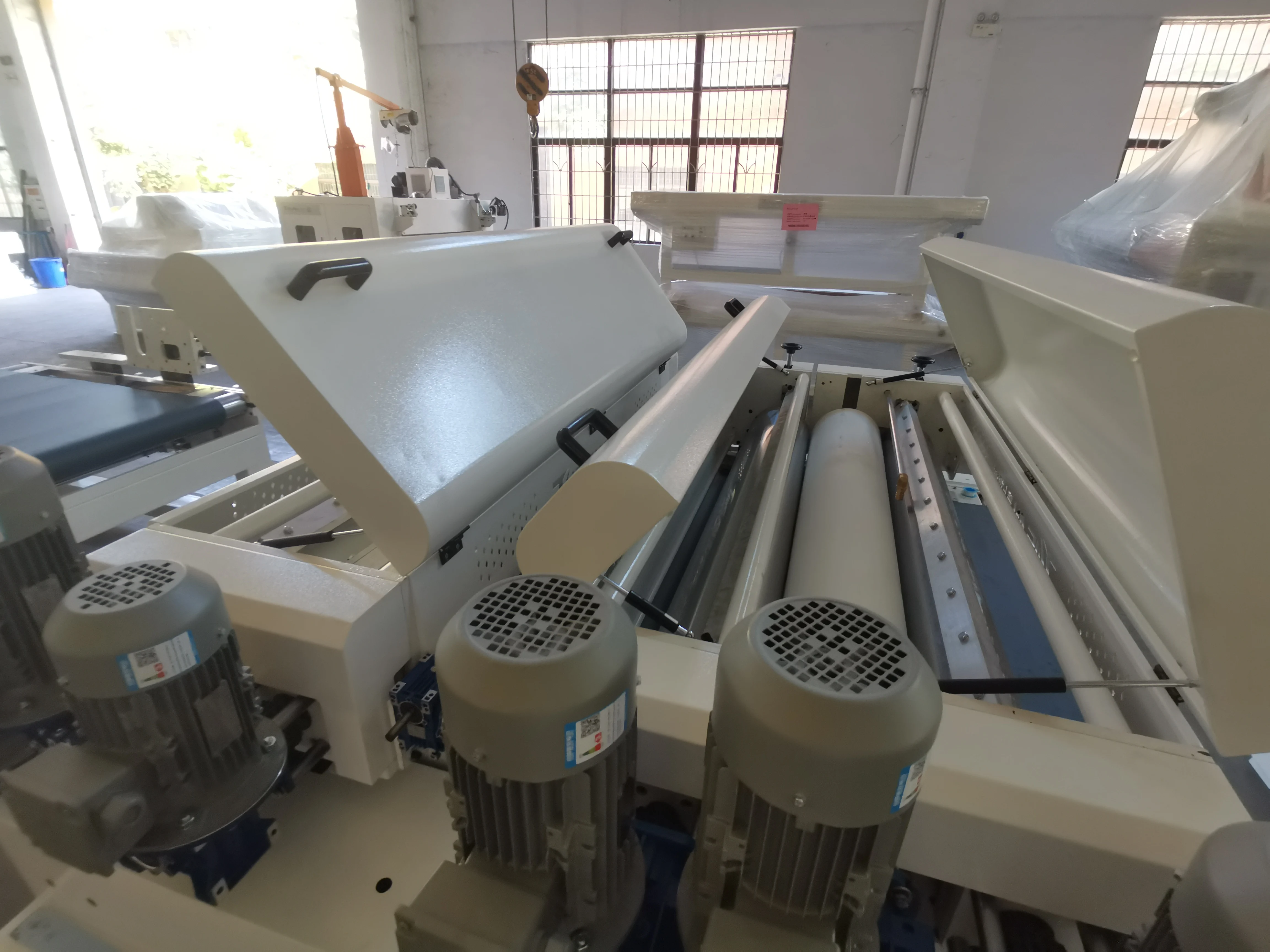 Full Precision automatic MDF Furniture panel wood panel UV Coating machine  roller coating Machine