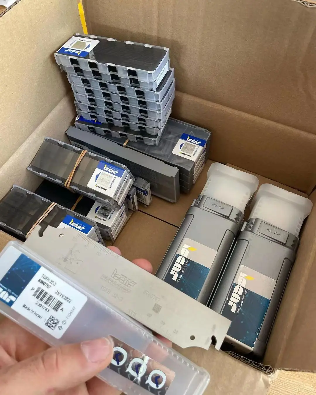 cnc precision part cutting tools solid carbide lathe cutting tool original lathe blade TAGN2C IC830 ISCAR carbide insert