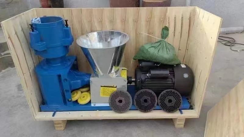 Small Poultry Chicken Fish Pig Goat Cattle Cat Animal Pellet Manufacturing Pelletizing Machine Feed Processing Machine