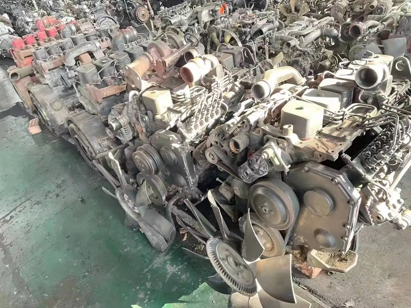 Полностью используемый оригинальный двигатель Cummins 6BT 230 HP 6BT5.9 дизельный с