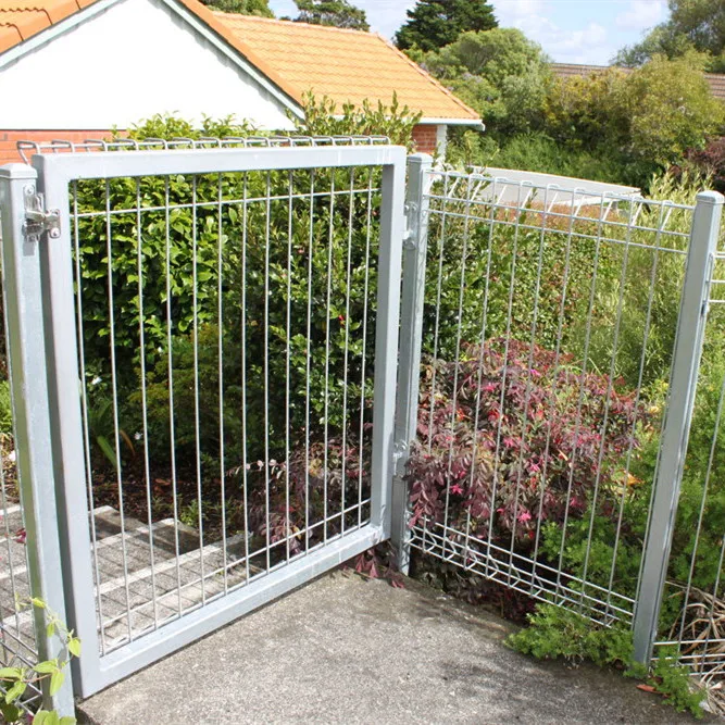 2021 hot sale hot dipped galvanized garden Steel rolltop triangle bending fence