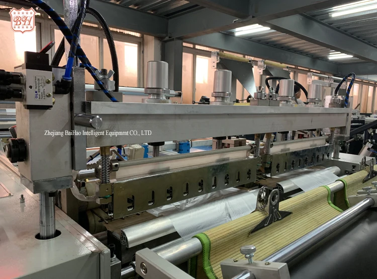 Double Line Degradable Vegetable Fruit Plastic Bag-on-Roll Machine with Paper Core