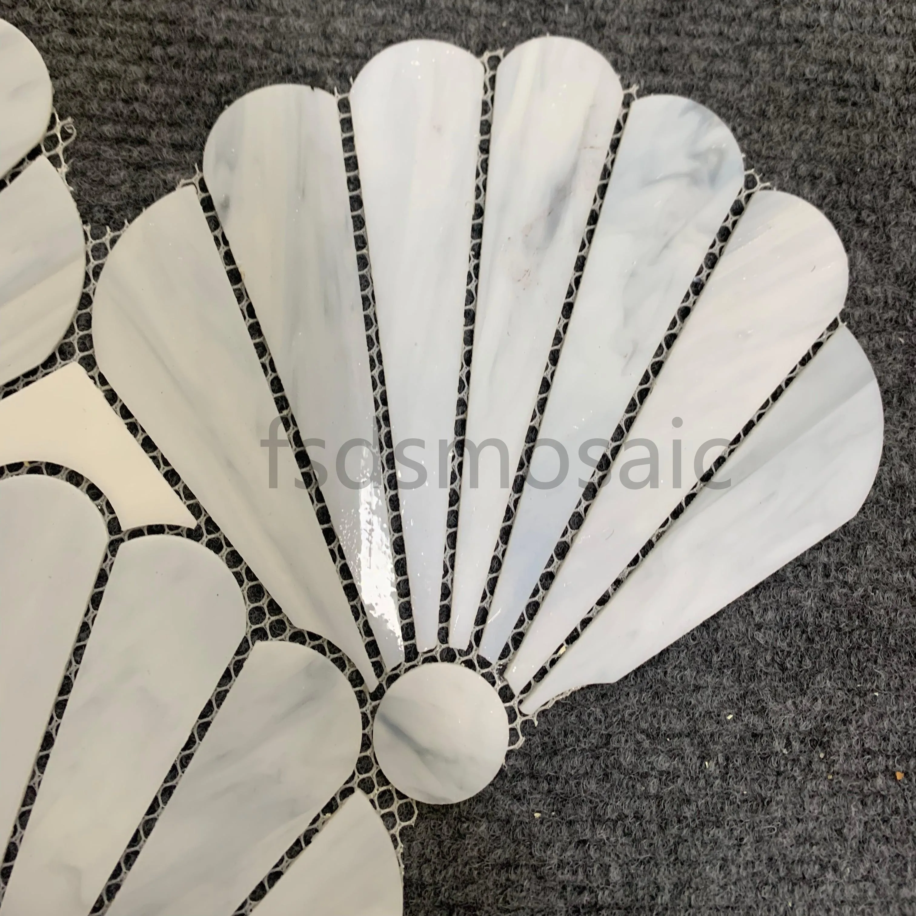 New Technology Square Kitchen Backsplash Wall Tile Gray White Green Flower Color Crystal Glass Mosaic for Indoor Wall