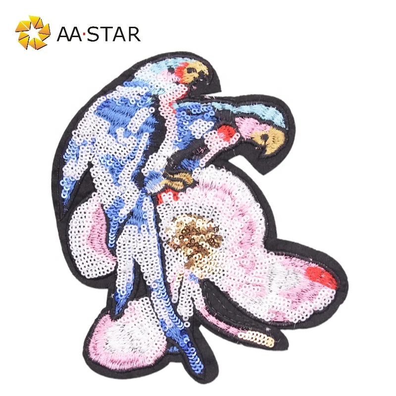 New design parrots pattern sequin bird embroidery patch for garment