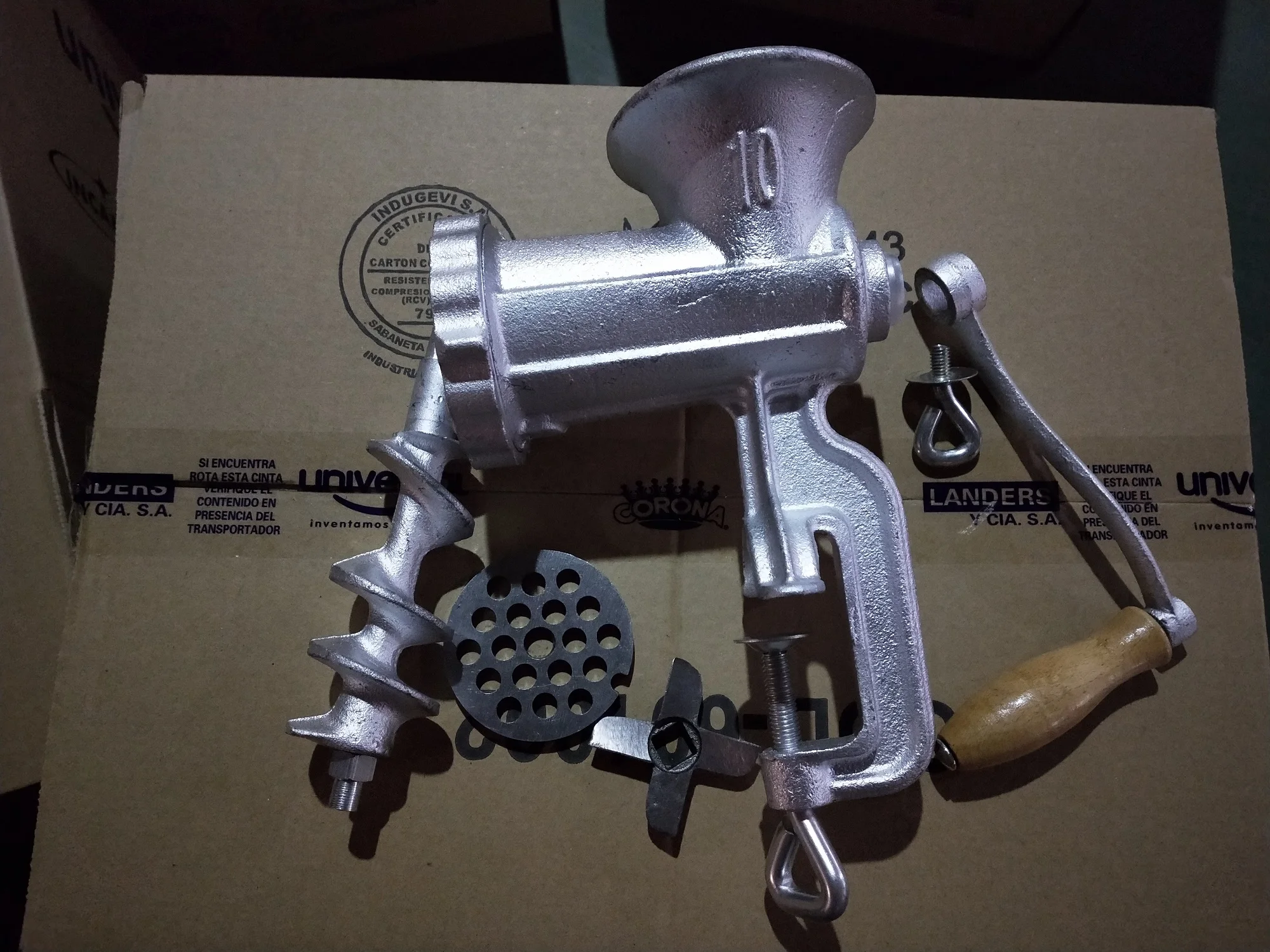 Handle operating meat mincer, Manual Meat Grinder 10# Spray painted surface