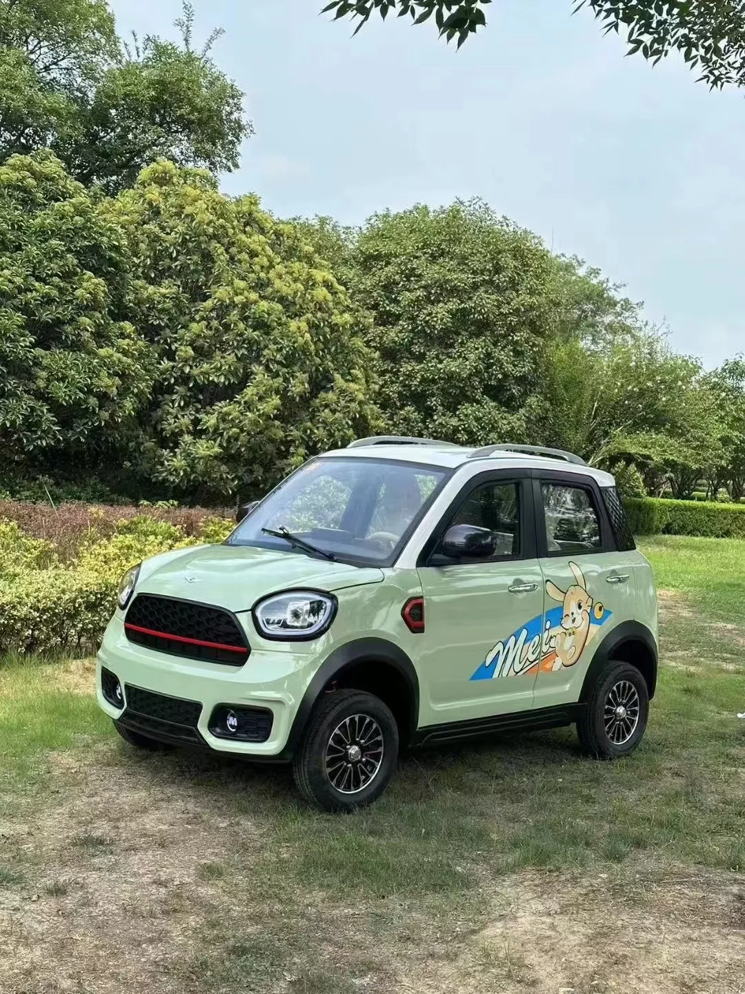 China New Energy Electric vehicle 150km endurance multimedia electric four-wheel vehicle