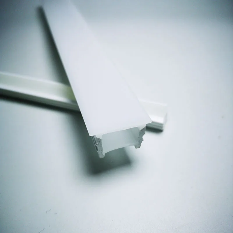 Customized E-Shape Silicone Strip Anti-Collision Water Retaining Surface for Decorations Aluminium Material LED Profile Light