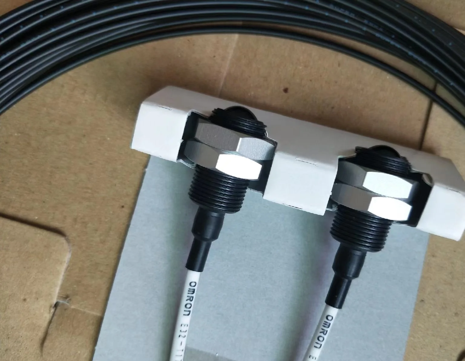 ( Photoelectric switch sensor ) E32-T17L