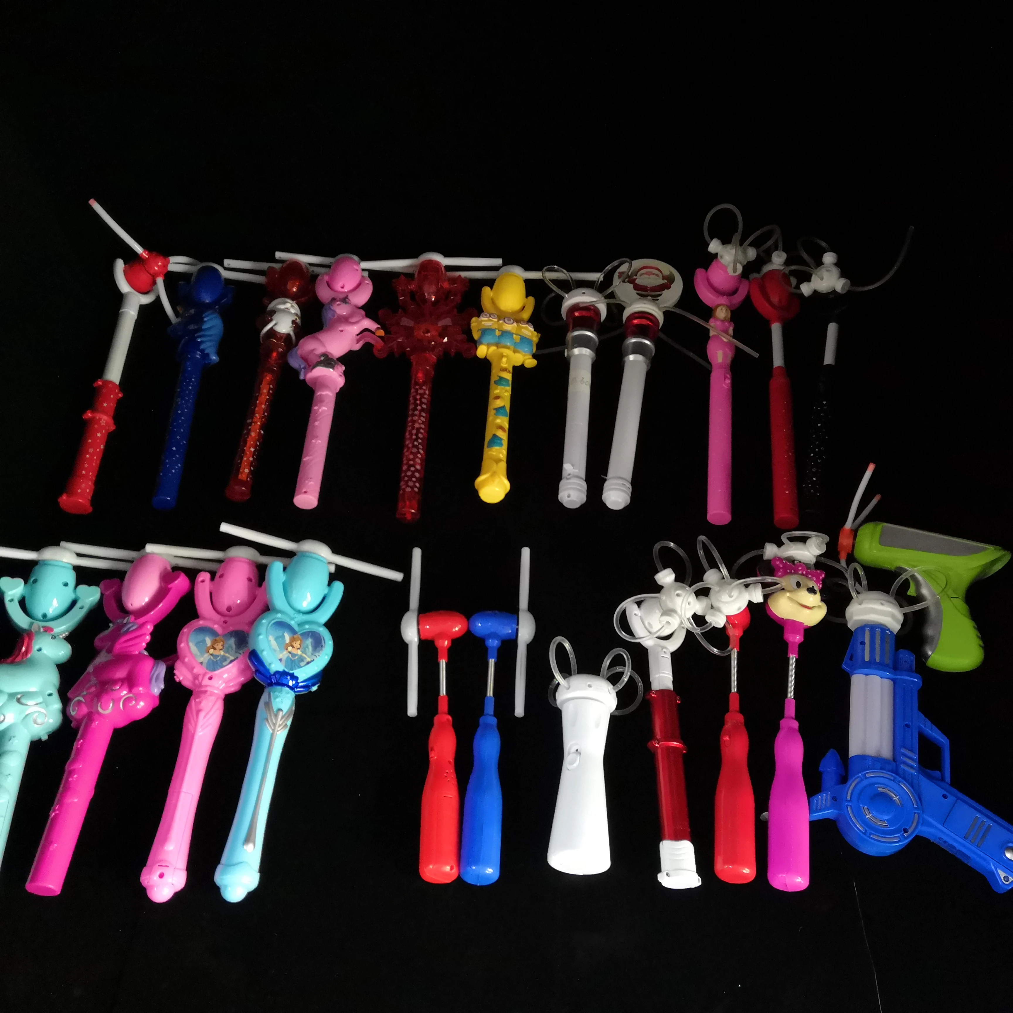 amazon Hot Sale Kids Favor Flashing Toys Led Light up Windmill Glowing Spinner Toys for Kids Party Novelties