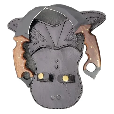 
Пара ножей-карамбит 