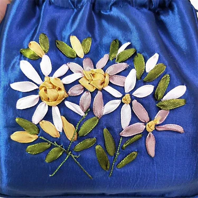 TLB-8R005    Lady small satin drawstring makeup bag 2022 latest ethnic embroidery flower handbag vintage