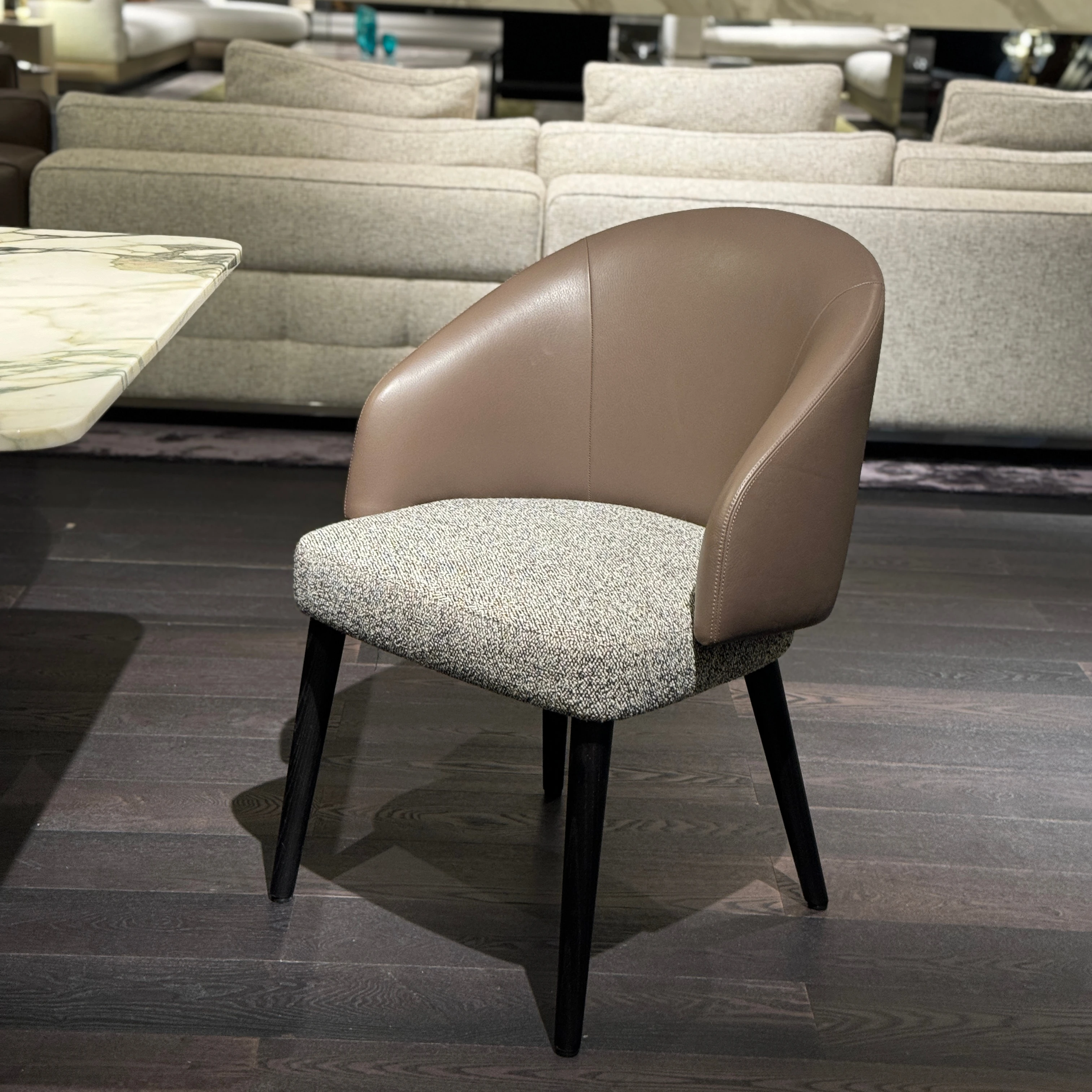 Italian Original Lawson Dining Chair Minimalist Designer Wood with Leather Fabric Armrest for Home or Hotel Furniture