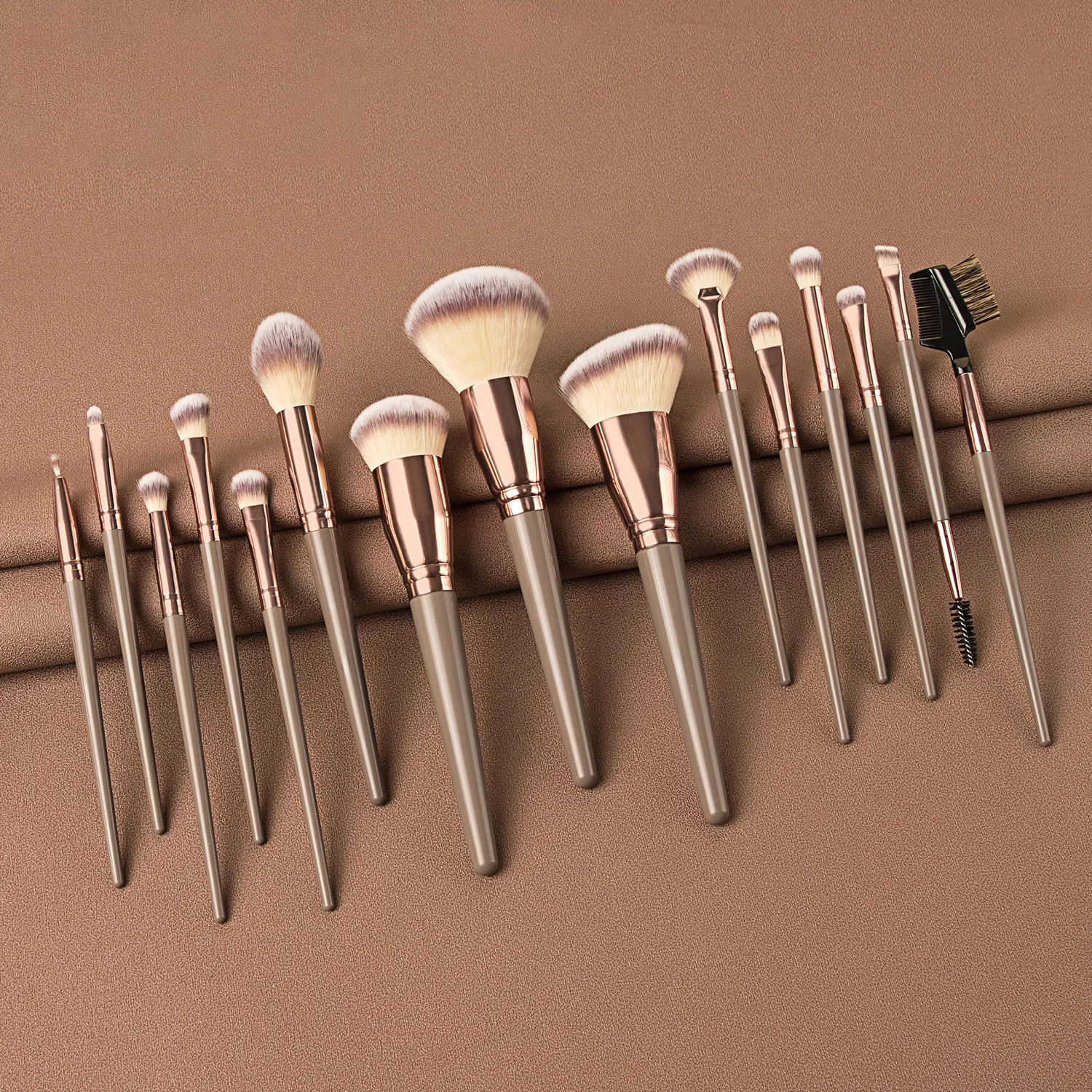 
2021 new style vegan makeup brushes 7pcs/10pcs/15pcs professional custom makeup brush set private label 