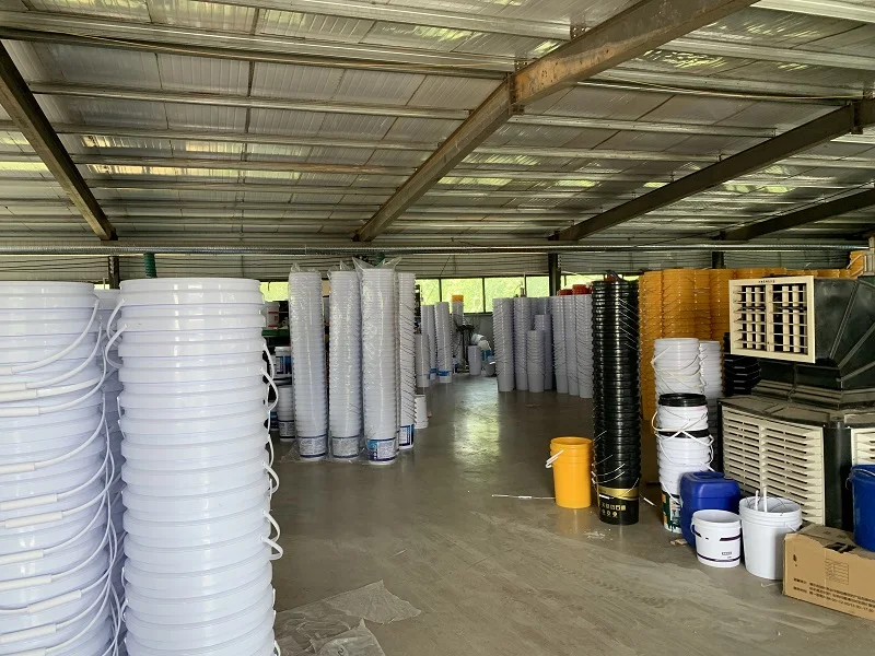 Wholesale 10L 15L 18L 20L plastic bucket PP plastic paint bucket with lid and handle