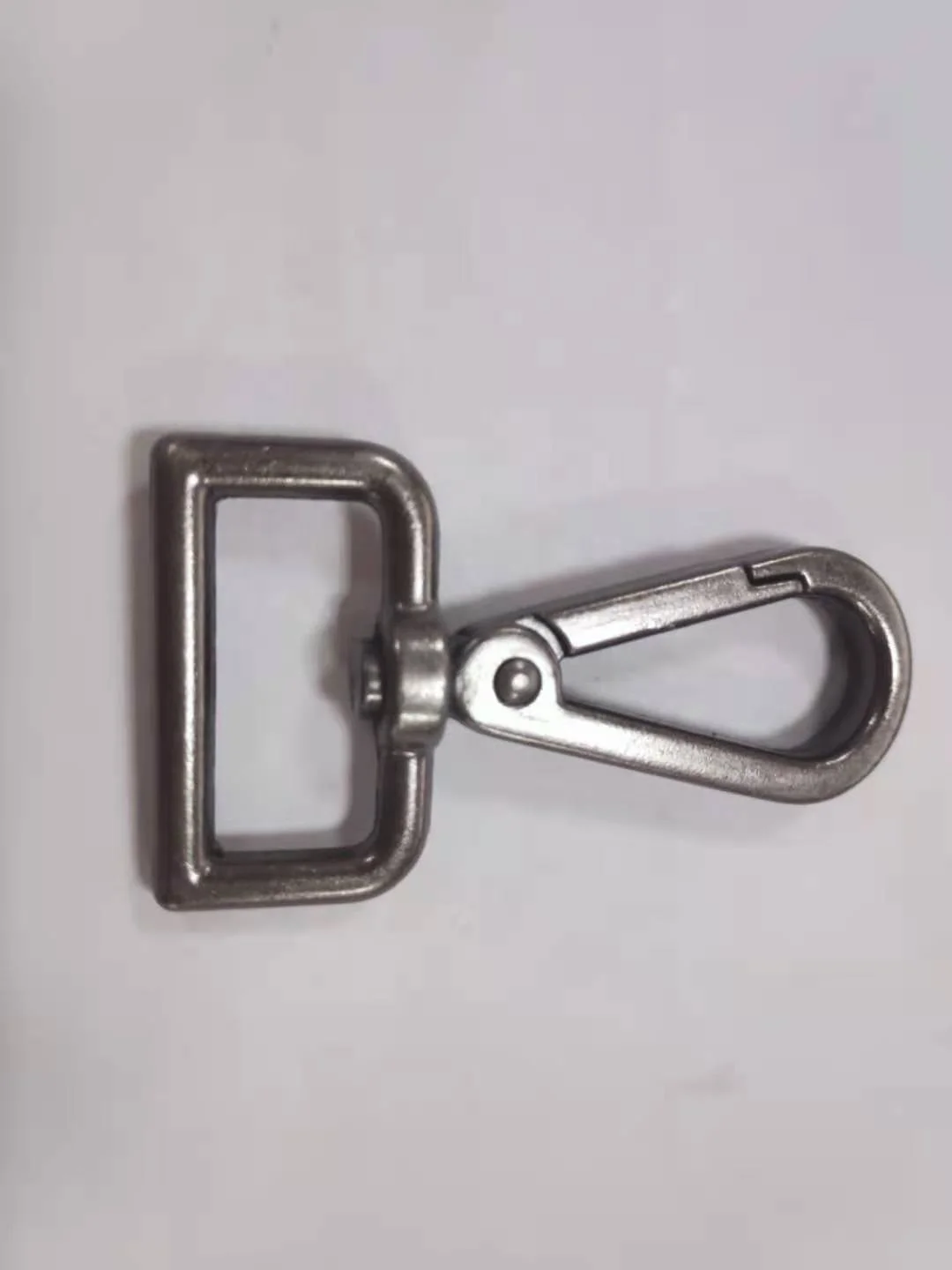 
Wholesale Metal Sling Bag Suitcase Swivel Snap Hook Clasp for Bag Strap 