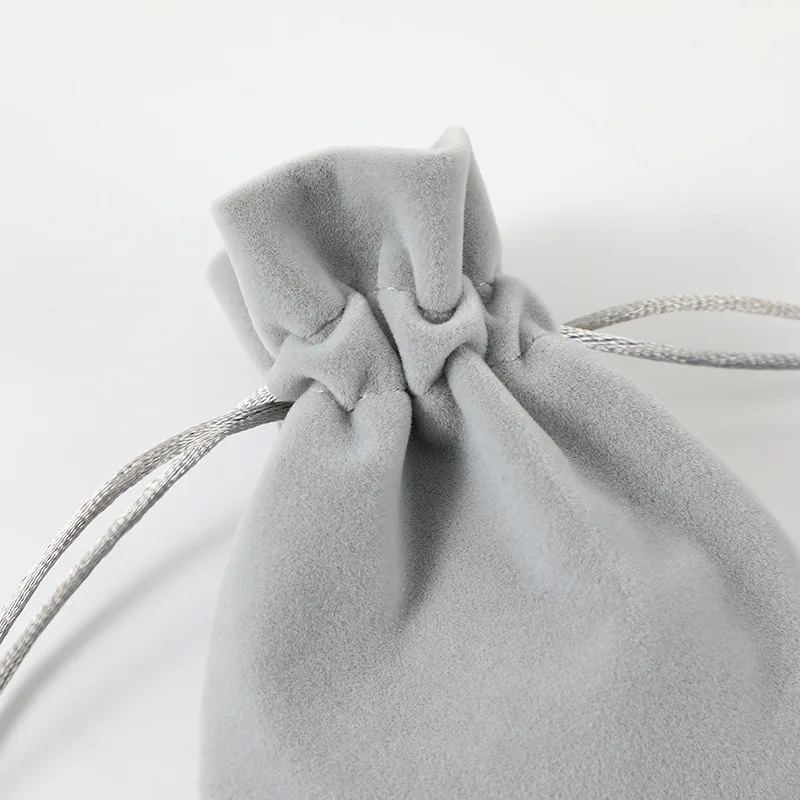 Manufacturers wholesale U-shaped small velvet gift drawstring bag for jewelry