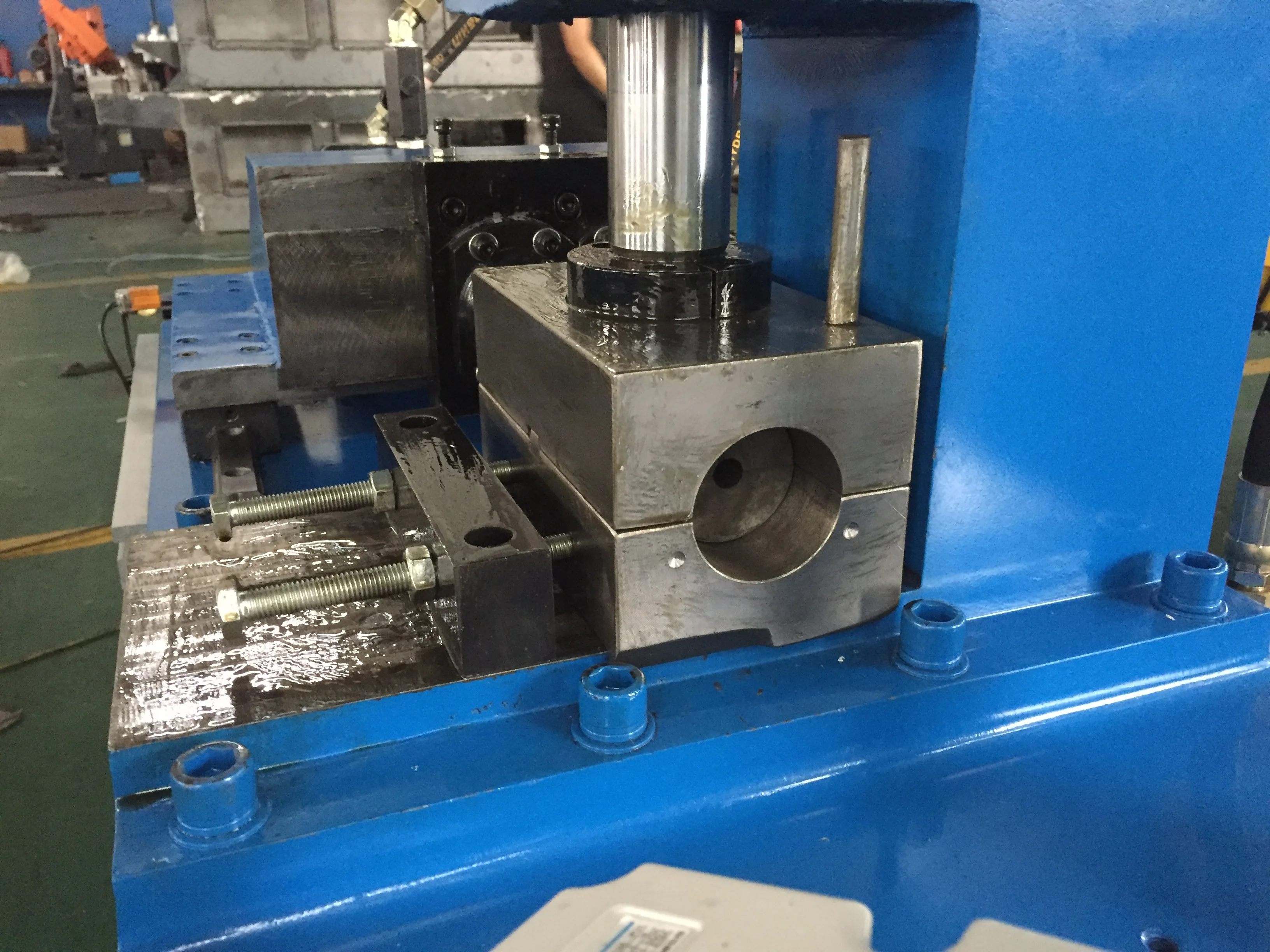 TM40NC End forming machine semi-automatic machine with high precision