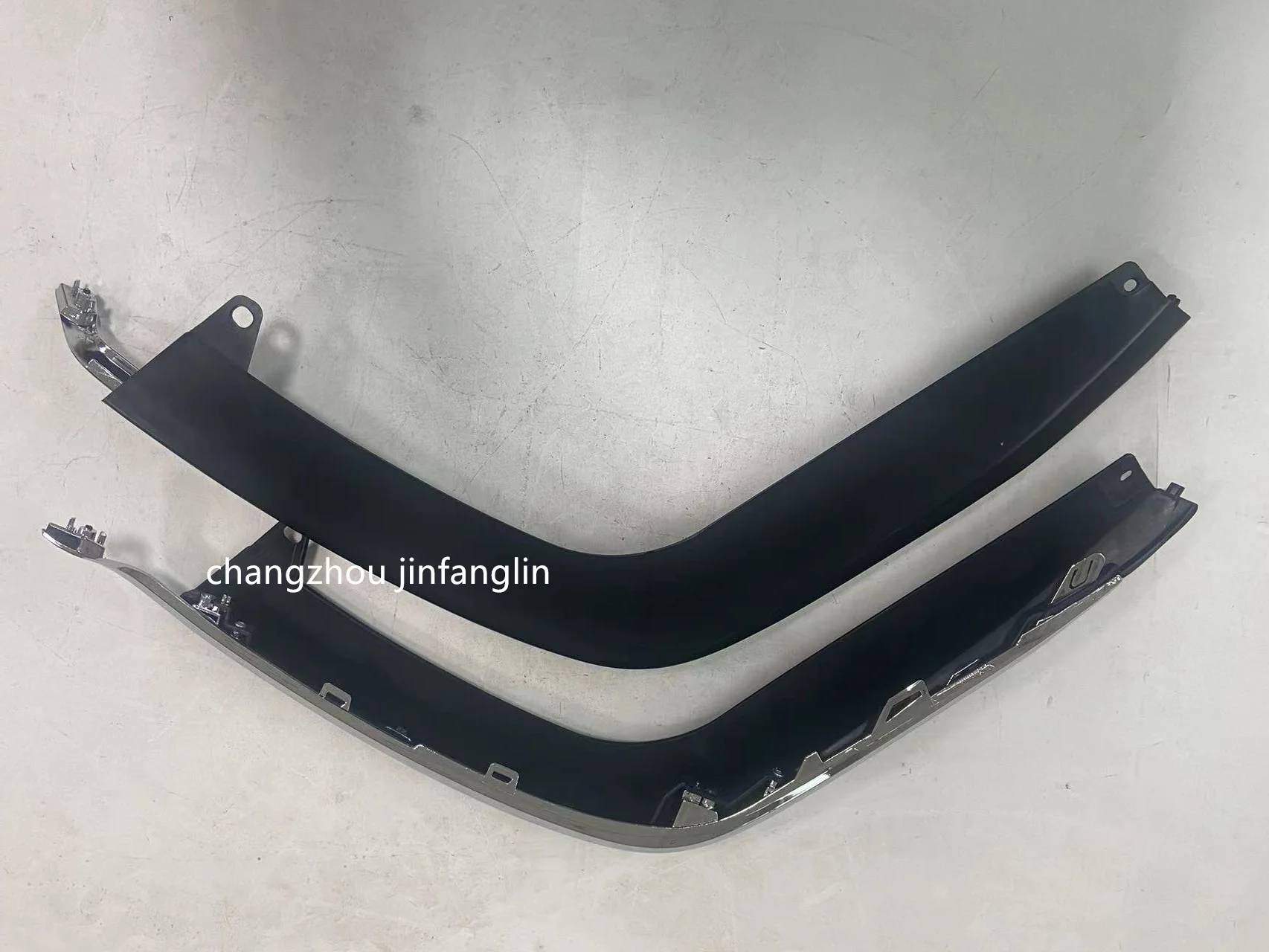 CAR BODY KIT REAR BUMPER STRIPE  FOR  ODYSSEY 2019 71517-T6D-901Z 71512-T6D-901Z