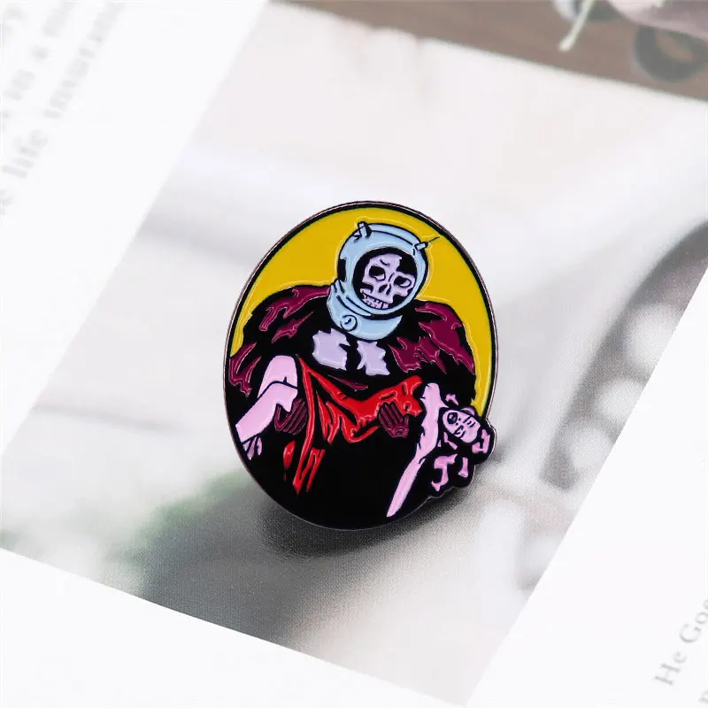 Beauty and the Skeleton Gorilla King Kong holding sexy women in Red enamel pin 1933 classic Movie Vintage Poster art badge Pin