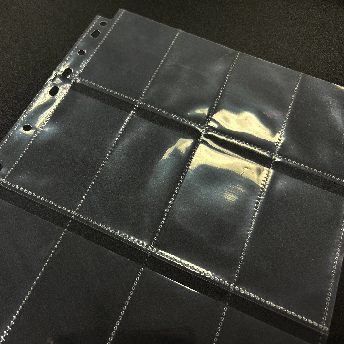 Custom Wholesale 11 Holes Heavy Duty Clear Plastic 12 Pocket Album Pages Card Sleeve Page Protector