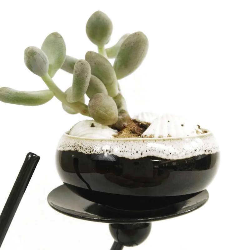 Creative Desktop Fleshy Flower Stand Wrought Iron Mini Pot Rack African Woman Metal Crafts Home Wedding Desktop Decoration