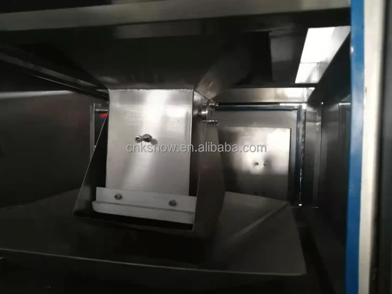 The manufacturer supplies a semi-automatic induction weighing 25Kg rice filling and packaging machine with a grain elevator