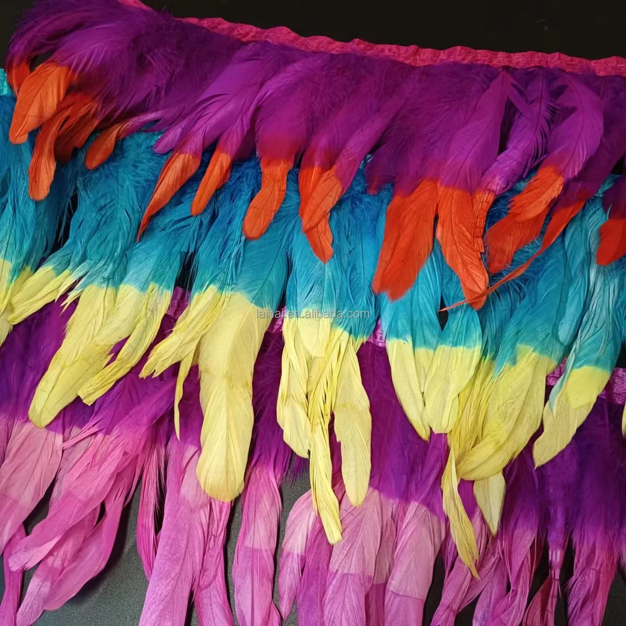 Двухцветная цветная отделка петушиных перьев с бахромой