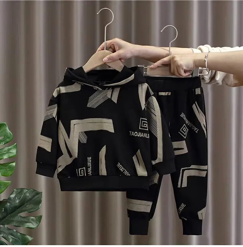 2024 New Boys Casual Spring Suit in Net Red Two-Piece Children Clothing with Short Sleeves Handsome Baby Street-Fried Clothes