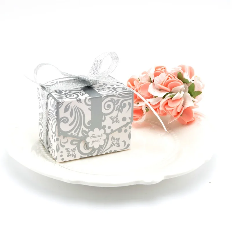 Wholesale Gold Floral Gift Boxes Candy Favor Box Wedding Party Decoration Thanksgiving Gifts