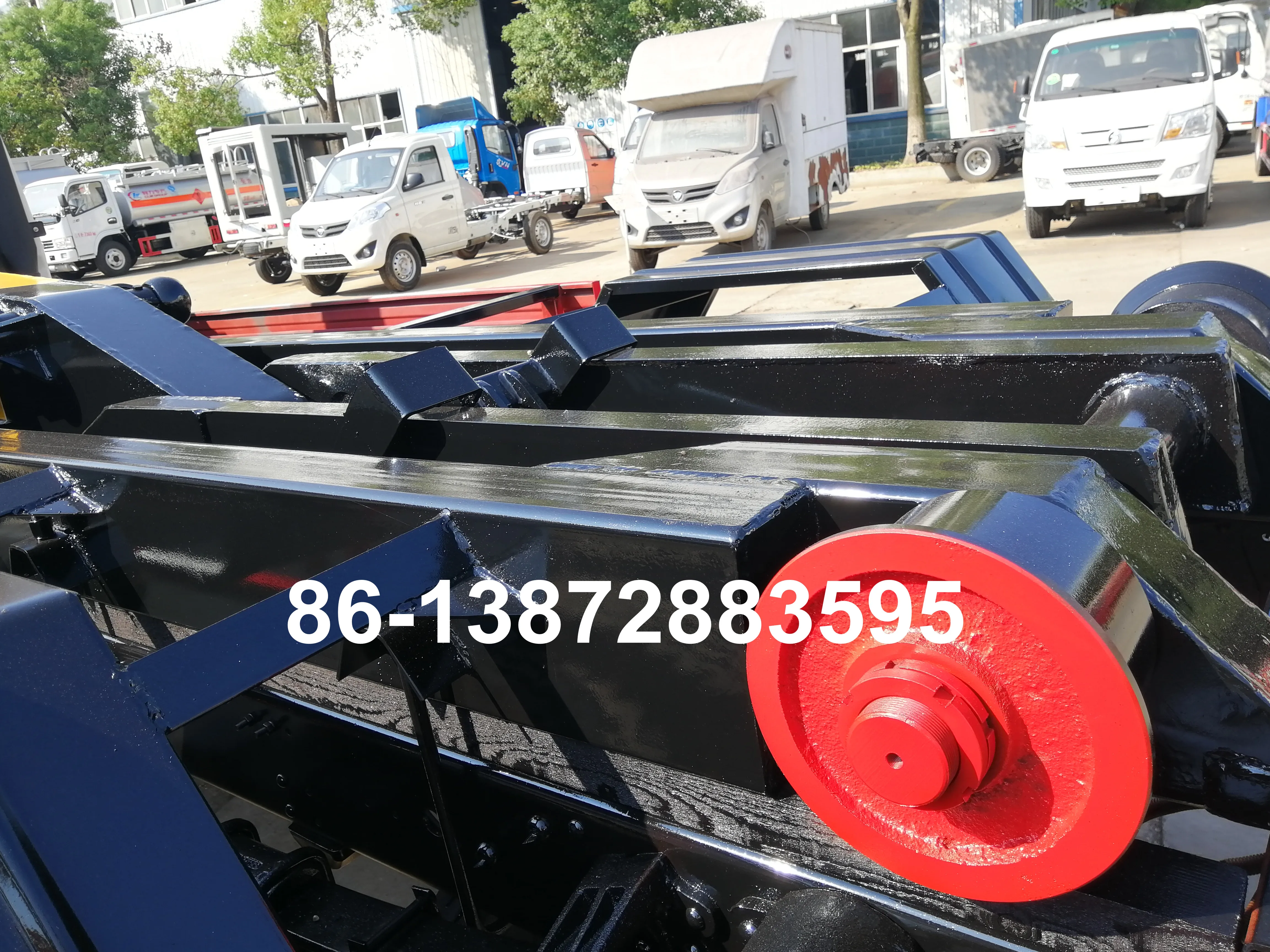 small size 6cbm arm roll garbage container lift trucks