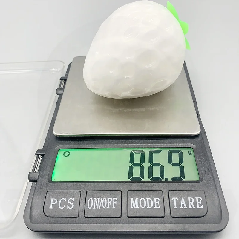 Wholesale TPR Squeeze Fruit Toys Flour Ball PVA Strawberry UV Change Color Decompression Fidget Toy For Kids