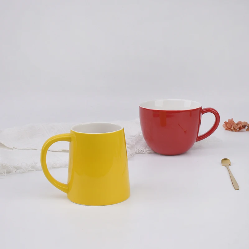 Nordic Classic Vertical Striped coffee Mug gloss red Glaze 500ml  Elegant Holiday Coffee Mug Ceramic For christmas