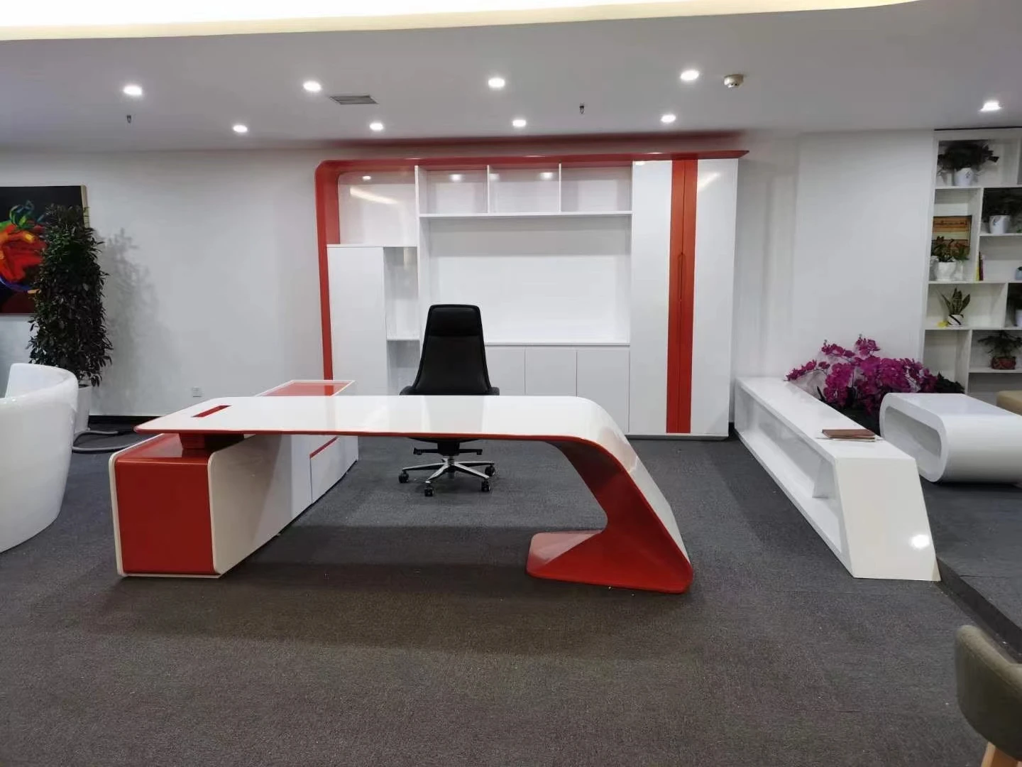 Deluxe white high gloss executive office furniture set Modern design E1 MDF board supplementary cabinet desk