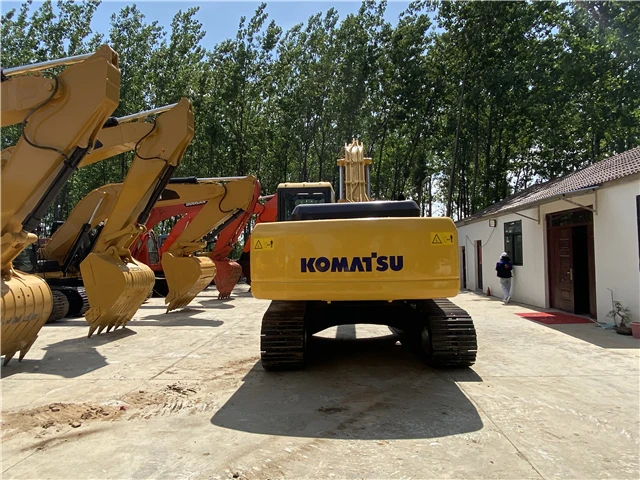 Free shipping used KOMATSU PC200-7 PC200-8 with EPA certificate Original Used Digger PC200-7 used excavators are full in stock