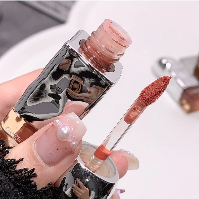 Matte lipstick for Women with Long-lasting Color Retention Gloss Cosmetic Lipstick  Matte Finish Thin Tube Lip Glaze Wholesale