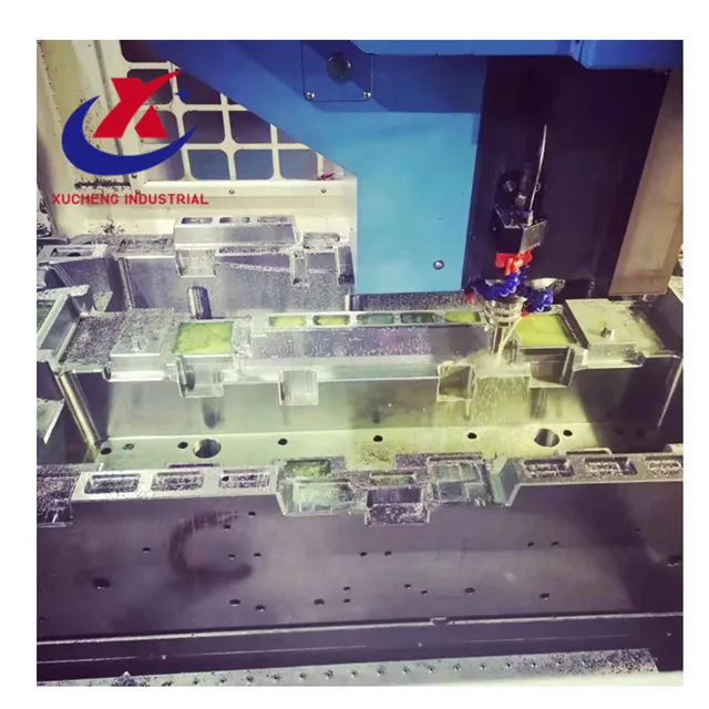 China plastic injection molding service supplier with tooling shop